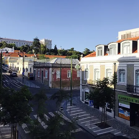 Excellent 2 Bedroom In Lizbona