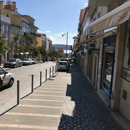 Excellent 2 Bedroom In * Lizbona
