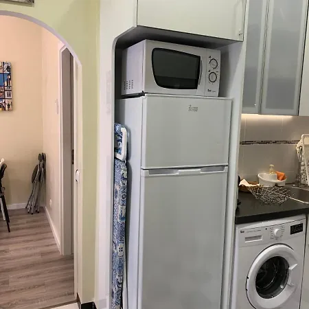 Apartament Excellent 2 Bedroom In Lizbona