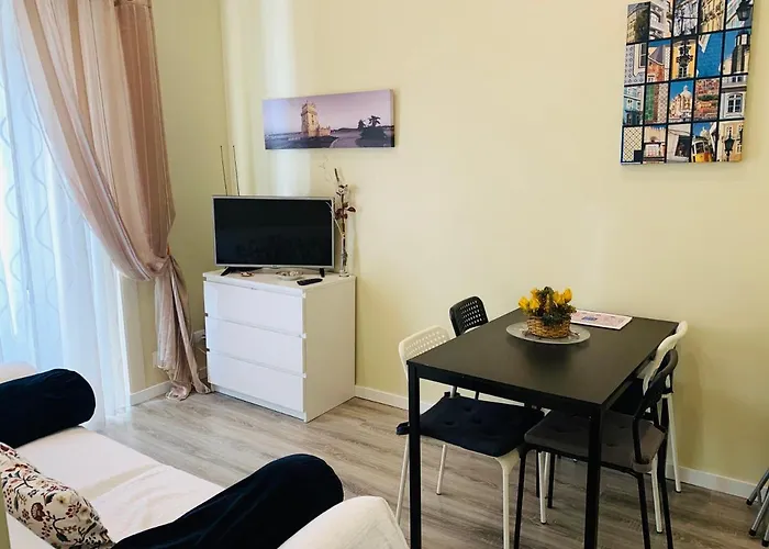 Excellent 2 Bedroom In アパート リスボン