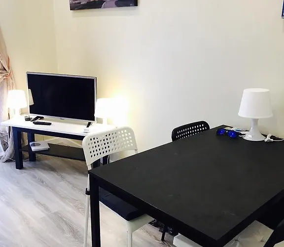 Excellent 2 Bedroom In Apartamento *