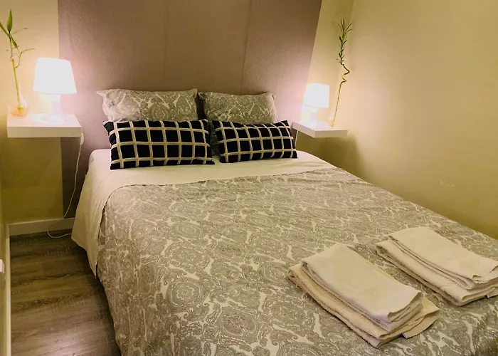 Excellent 2 Bedroom In Apartamento *